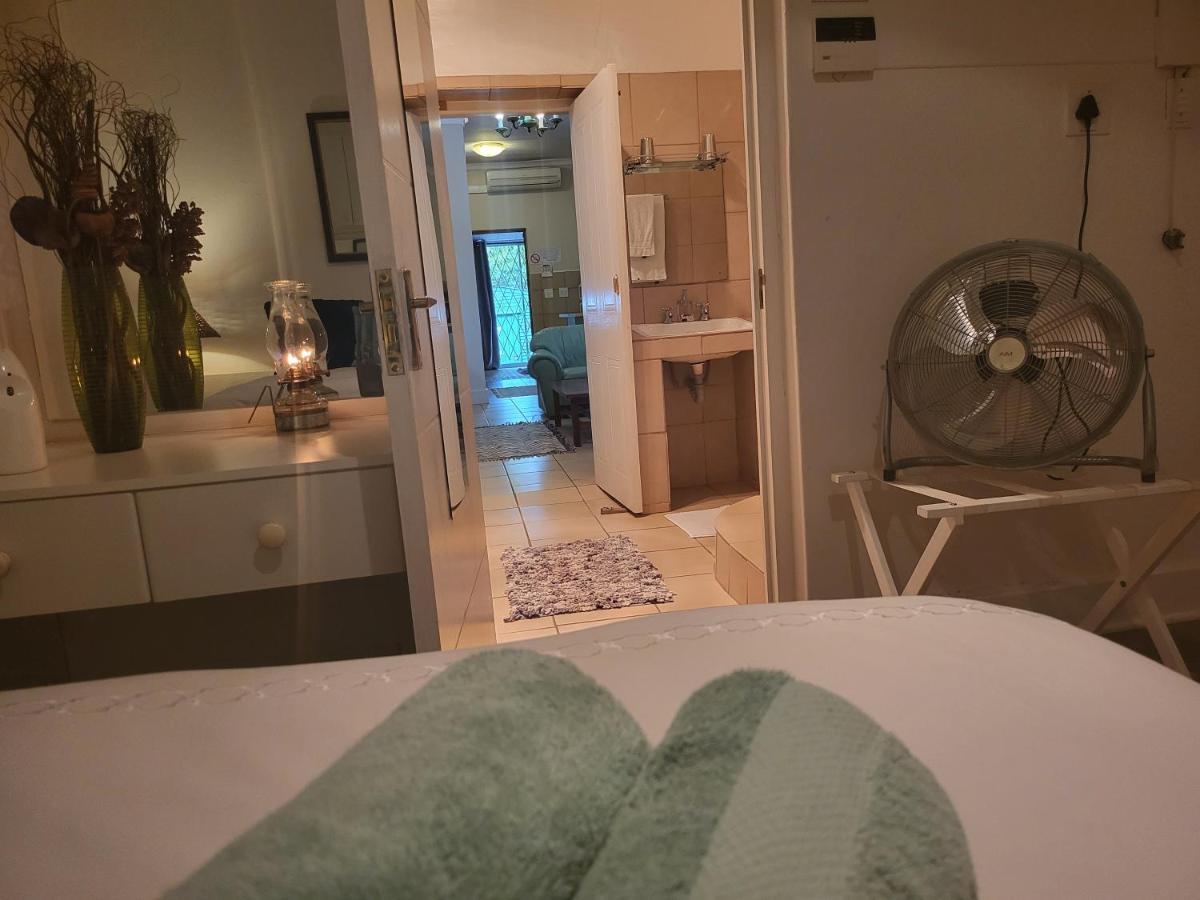Rosenhof Garden Cottage Клануилям Екстериор снимка