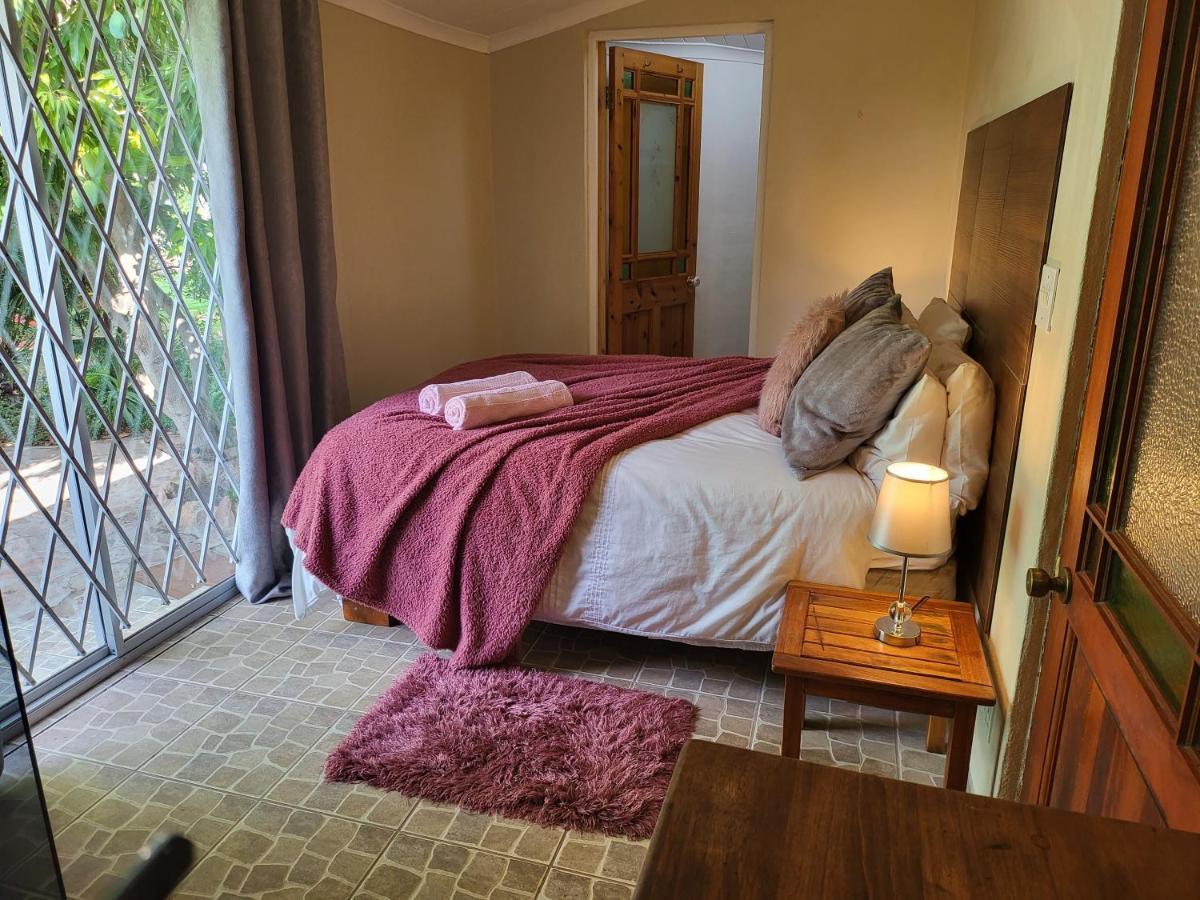 Rosenhof Garden Cottage Клануилям Екстериор снимка